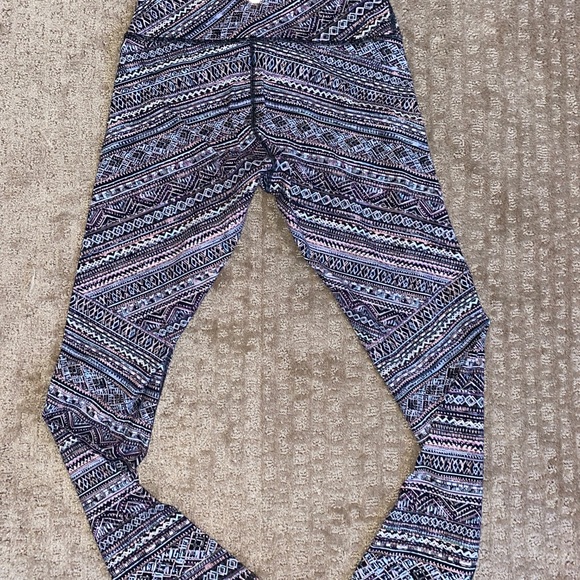 Lululemon leggings - Picture 2 of 4